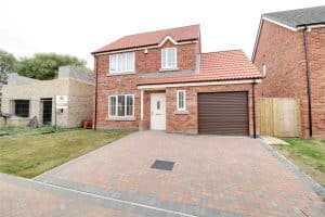 Sunningdale Crescent, New Holland, North Lincolnshire, DN19 7SY