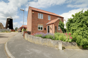 Old Chapel Court, Waddingham, Lincolnshire, DN21 4SB