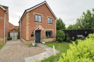 Juniper Way, Gainsborough, Lincolnshire, DN21 1GW