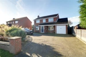 Sandtoft Road, Belton, Doncaster, DN9 1PH