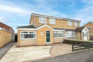 **BEAUTIFULLY MODERNISED FAMILY HOME****CONTEMPORARY KITCHEN & UTILITY ROOM****VERSATILE RECEPTION ROOM/BEDROOM**